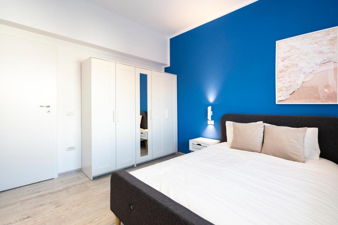 Blue Design Apartament In Magheru Bükreş Dış mekan fotoğraf